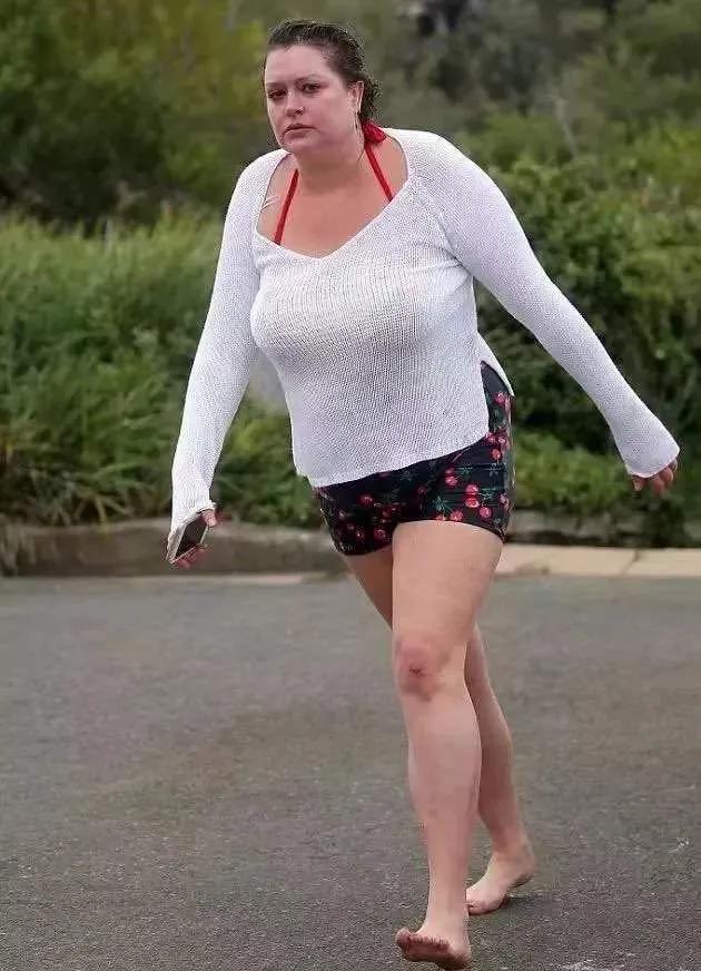 超模|昔日超模成“大妈”,240斤的她如何找回自己,重攀人生巅峰?