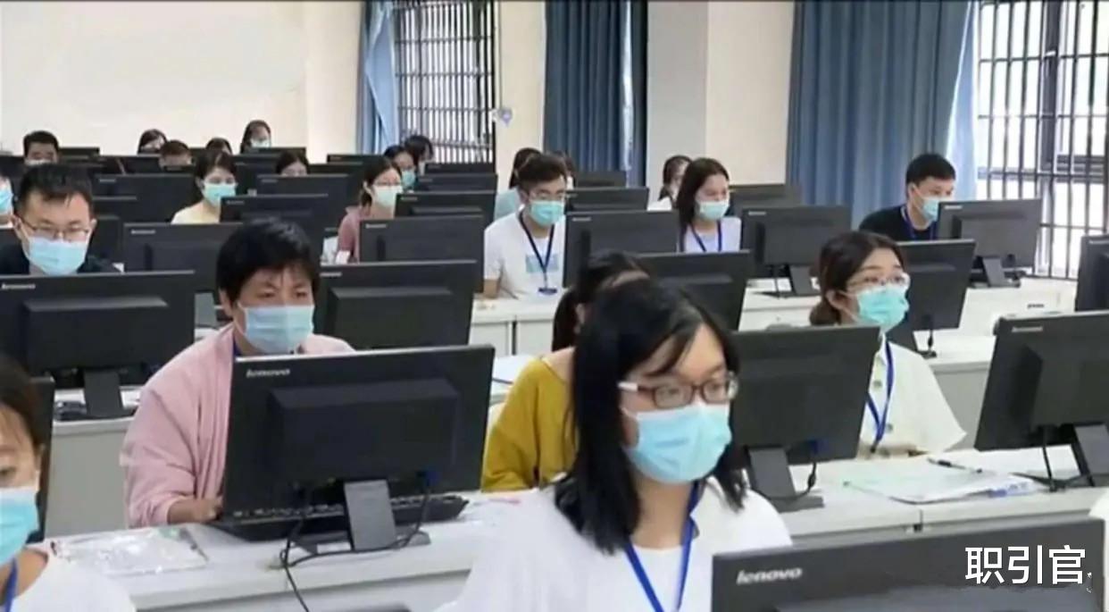 高考作文|高考满分作文的字体有多好看?阅卷老师看了不忍心扣分:太优秀!