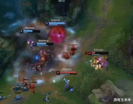 edg战队:RNG八强官博炸了!狼行下饭剑魔没击飞,粉丝心里只剩一个想法!