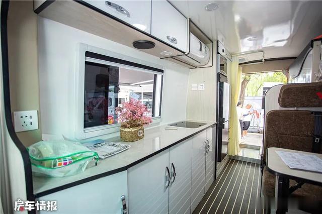 『房车』预算10来万能买啥样的房车？这3款适合2-4人使用，动力空间都不差