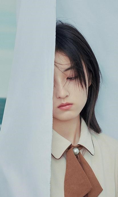 张子枫|张子枫高考结束，五岁开始北漂的她，为啥这么受大导演的喜欢？
