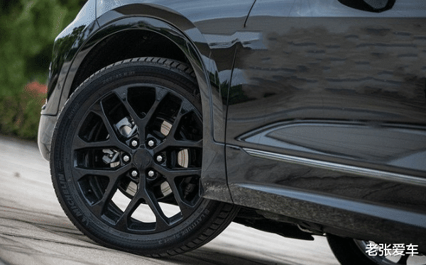 雪佛兰|终于跌到20万，成中大型最良心SUV，车长5米标配9AT，完胜汉兰达