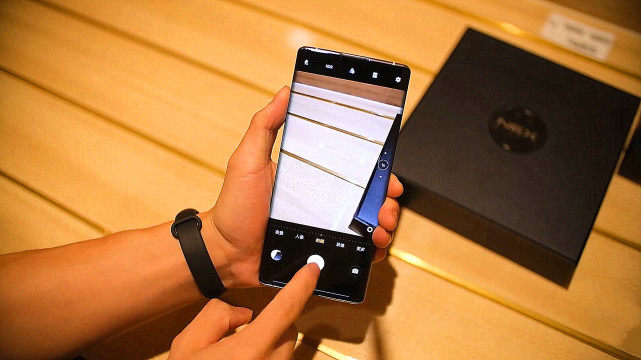 vivo NEX|曾被称为“假5G”，如今跌至新低价，vivoNEX3脱离市场需求了？