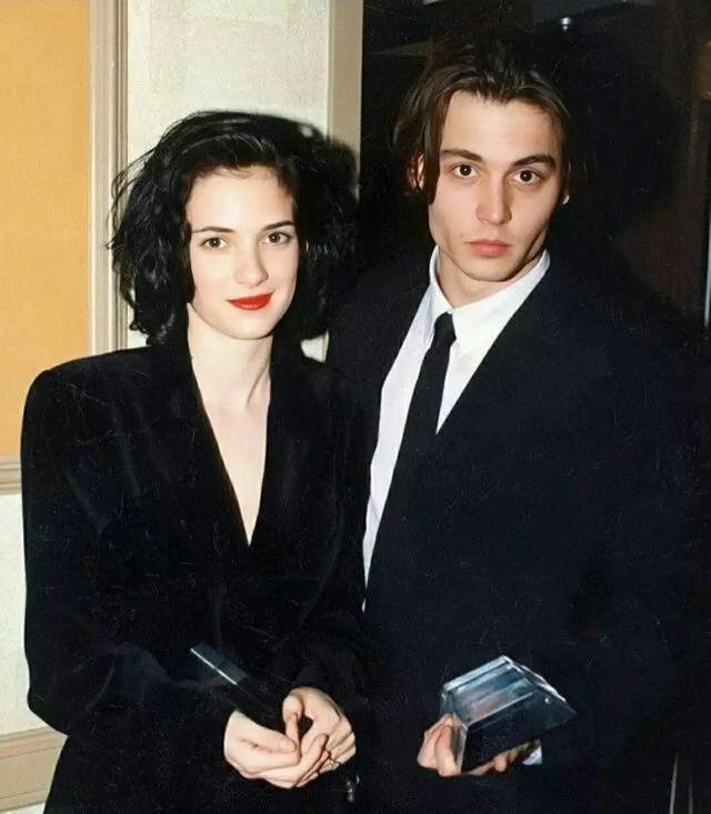 薇诺娜:被德普刻进身体,媲美玛丽莲梦露的薇诺娜,却半生凄凉和自毁