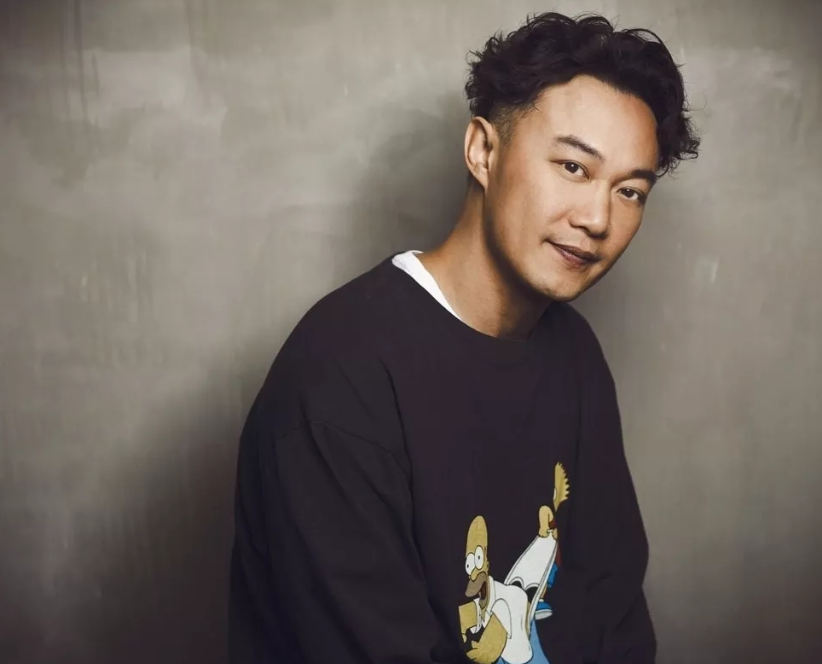 陈奕迅|陈奕迅是华语乐坛的巨星吗？他的歌曲为什么那么打动人呢？