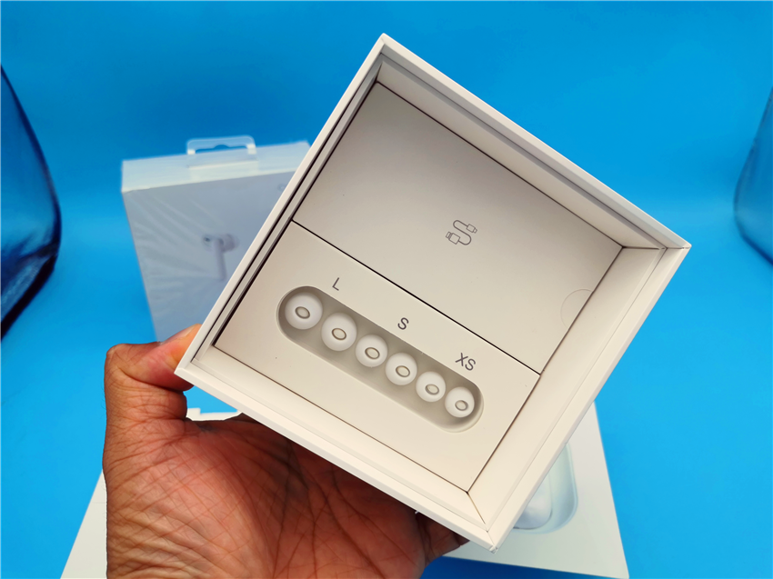 OPPO|拥有三麦克风和无线充电的高性价比OPPO降噪蓝牙耳机值得推荐