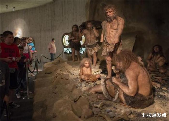 科学家@科学家发现西班牙洞穴,有8具遗骸,发现古人类不为人知的一面!