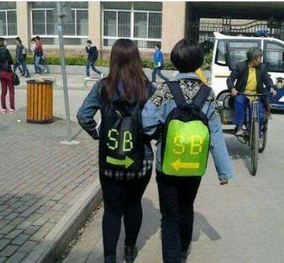 便利店|带女朋友出来钓鱼,但我根本不能集中精神,哈哈哈哈哈