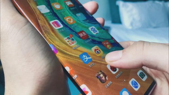 苹果|用了6年苹果终于换上Mate30Pro，重度上手15天后：怪以前太不识货