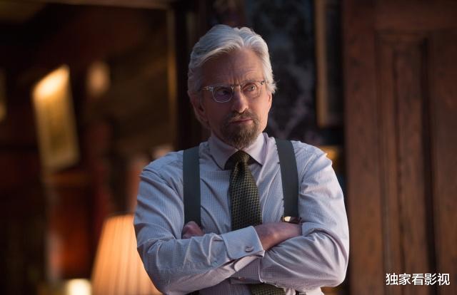 漫威：7位漫威英雄留名星光大道，最年轻的是黑寡妇，年纪最大的是灭霸