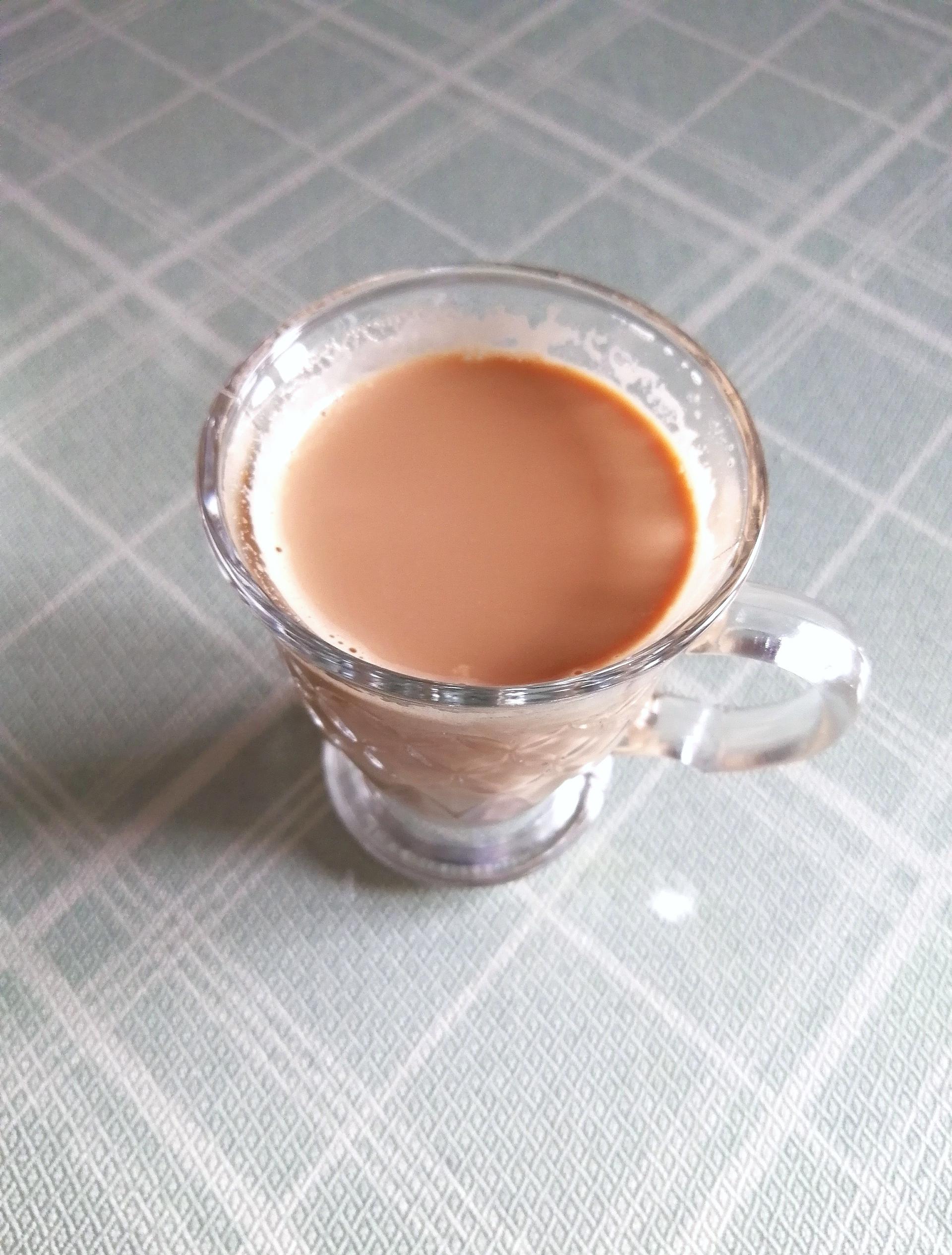 宅家简单三步自制奶茶,奶香味浓郁,味道纯正香甜,比买的还好喝
