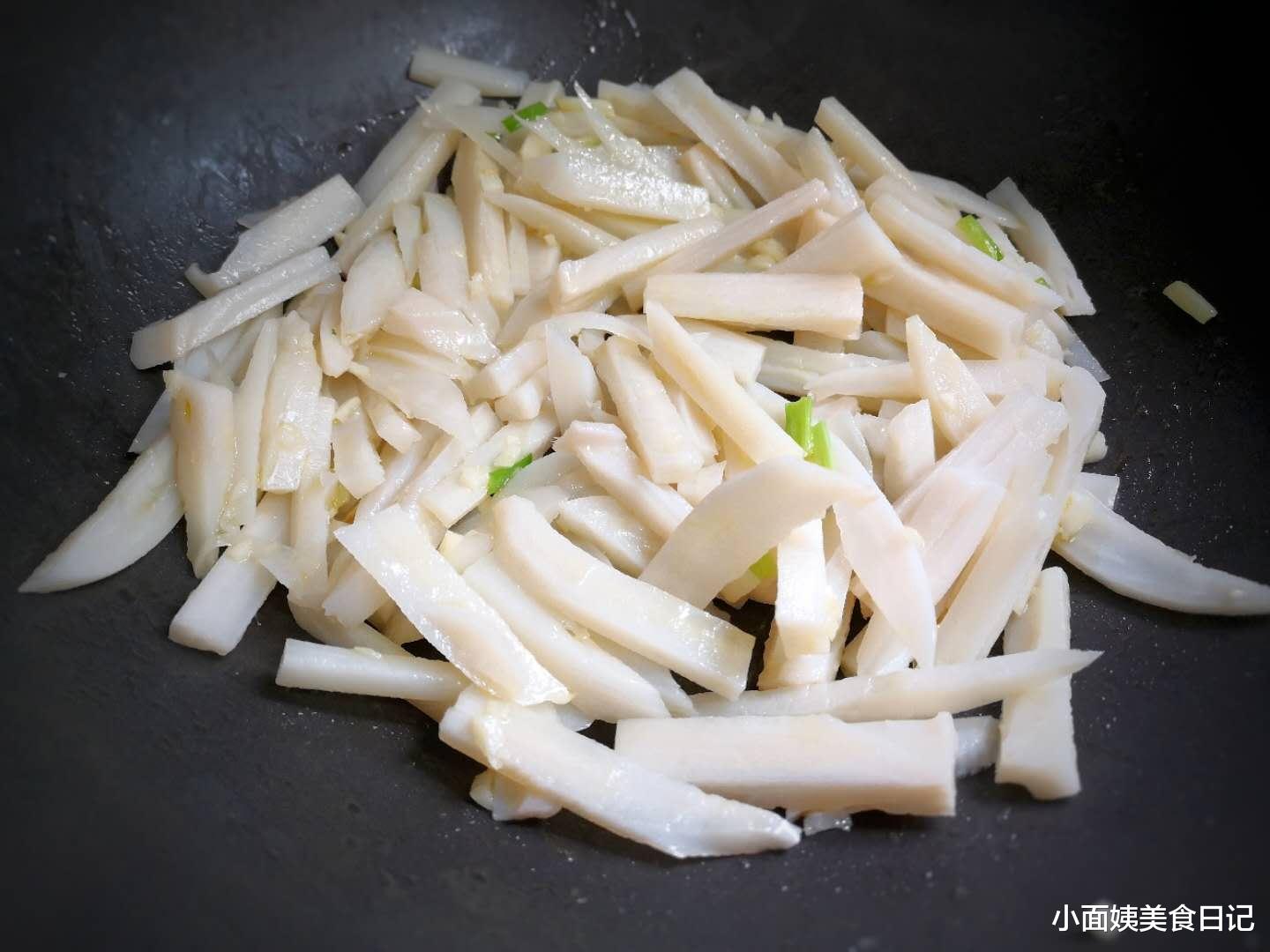 莲藕：这碱性蔬菜夏天最该吃，滋补又养胃，隔天吃一次，家人抵抗力很好