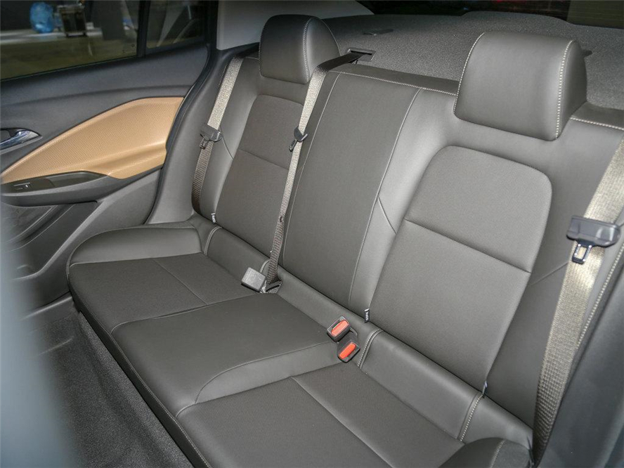 【雪佛兰】雪佛兰豁出去了！最漂亮小车又降价，油耗才4毛，跌进6万要啥捷达