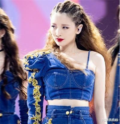 |金莎实惨！演唱新歌被质疑抄袭《朦月》网友讨要证据，原作者发声