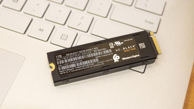 『ssd』最香的NVMe SSD，3500mb/s读取性能，比三星便宜大几百