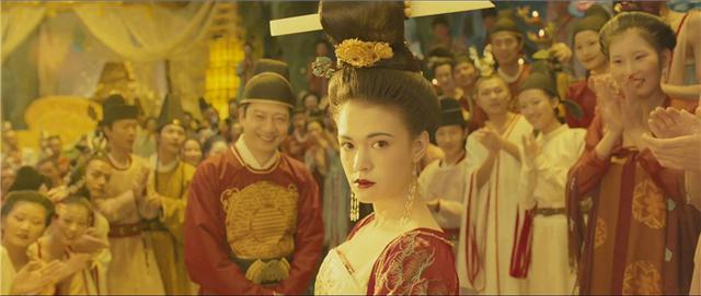 [韩雪]“美人”肖战，颜值太顶了！女粉丝自愧不如，四大美女沉默不语