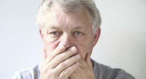 肝脏▲长期喝酒的人，若酒后有“三种表现，两处发臭”，是肝已受损！