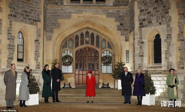 英國王室溫莎城堡團聚，94歲女王開心寫臉上，光腿站C位比凱特王妃抗凍-圖6