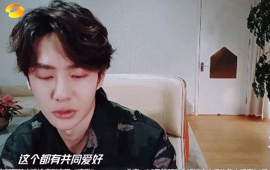 张天爱▲张天爱分享衣帽间,王一博看完两眼放光,自律的人生总会出彩