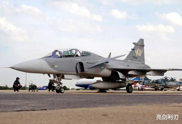 越南|对中国无情无义，更让俄罗斯深恶痛绝，这才是南海真正的墙头草