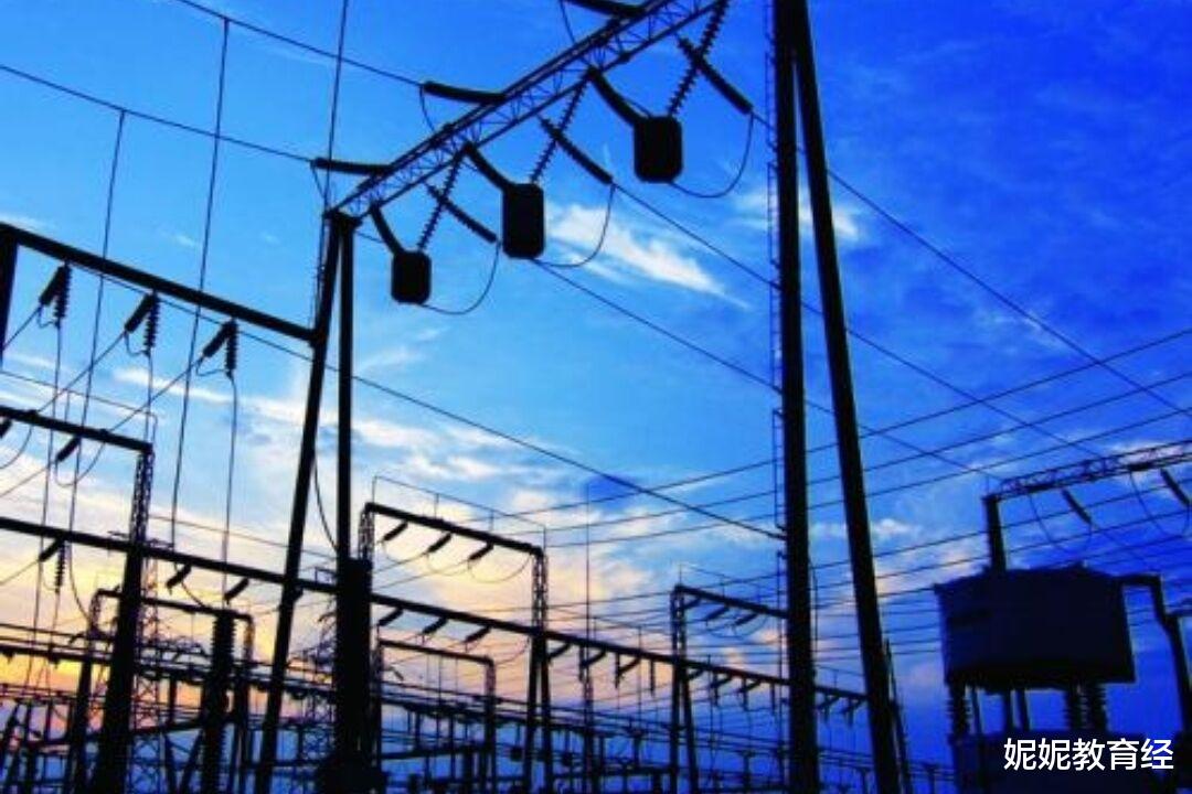 数学|数学成绩不好的同学，大学最好别选这4个专业，不然后悔都来不及