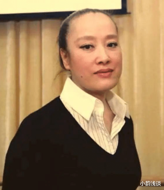 春晚|春晚走红后搬到国外，56岁却因癌症去世，临终前才说出自己的身世