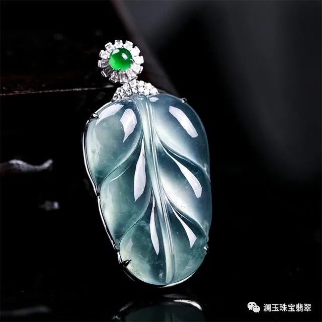 冰种翡翠|种水不高的翡翠却被说成冰种翡翠，是商家忽悠，还是另有原因