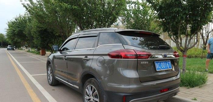 吉利博越|1246000元提了一辆吉利博越，它真的费油吗？车主说了缺点和优势