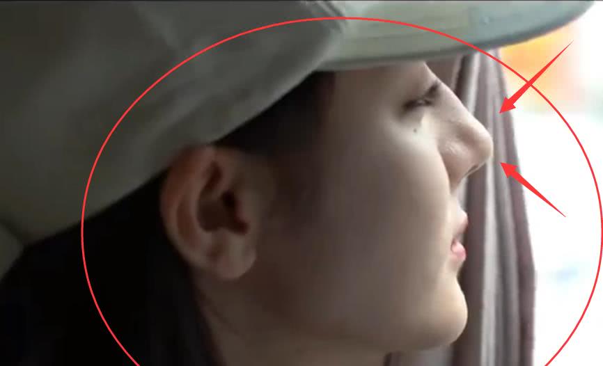 迪丽热巴@纪录片才是“最强卸妆水”，看清迪丽热巴，这颜值太真实了