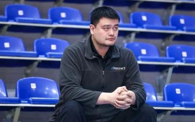 #北控男篮#CBA全华班开赛起波澜！一队力挺盼巅峰时代，一队反对拒再成鱼腩！