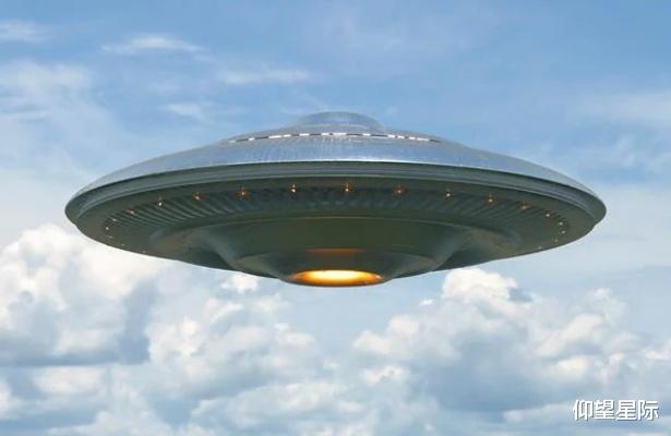 UFO|UFO成群出现!美国上空出现50到70个“发光物体”,宛如外星舰队