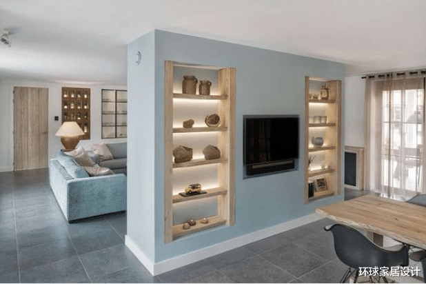 |最正确装修决定:家里砌个水泥隔断墙,多个书架白赚一个功能区!