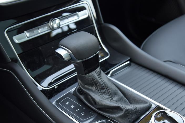 哈弗H7■开过哈弗H7，再换了荣威RX8，对比档次，车主：想说八个字