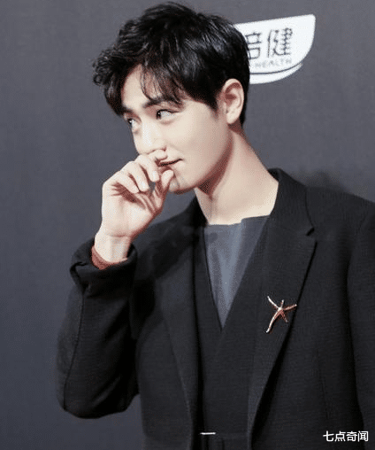 肖战|肖战参演作品，收视率破1，问鼎月度新剧。网友：王者