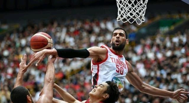 辽宁男篮@辽宁队转折点来了!郭士强获得签约28+神塔机会,此人辽迷都喜欢!