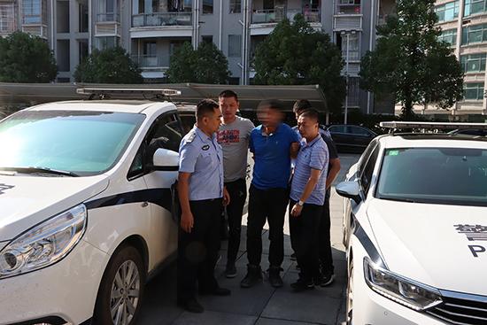 中国长安网|两起陈年命案，凶手“人间蒸发”，他们一追再追，终于……