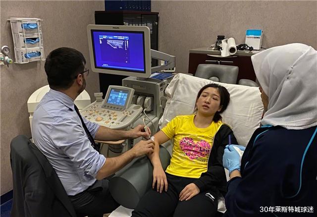 刘诗雯▲刘诗雯健康状况曝光！51岁大妈劝她退役惹怒粉丝：你也退了吧