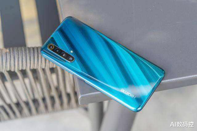 5G|realme X50价格大降一千块，120Hz+双模5G，制霸千元档