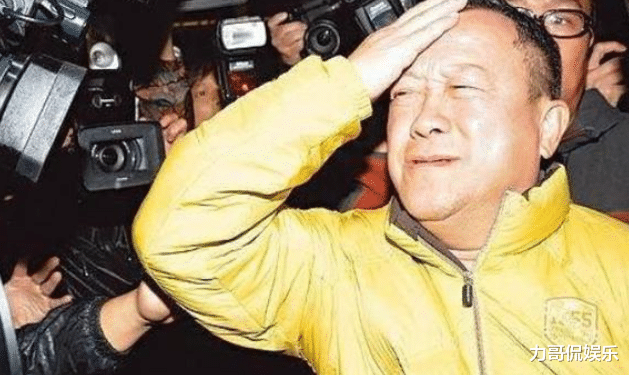 曾志伟|他曾在娱乐圈叱咤风云，暴打曾志伟还让成龙下跪，退隐后享受生活