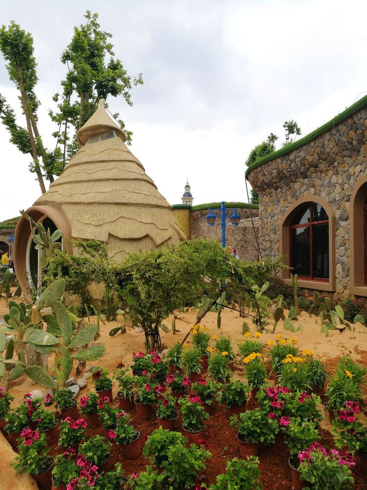 「云南」云南寻甸的大山里有一个美丽的童话世界