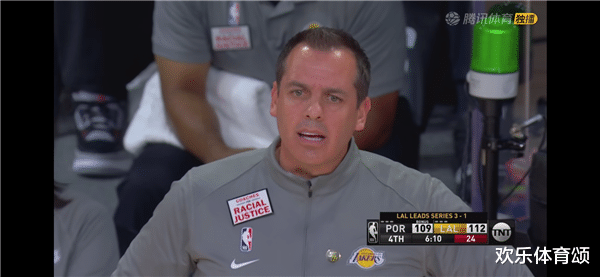 湖人队|出场6分钟0触球！湖人晋级之夜，他却被全队当空气，沃格尔终于不忍了