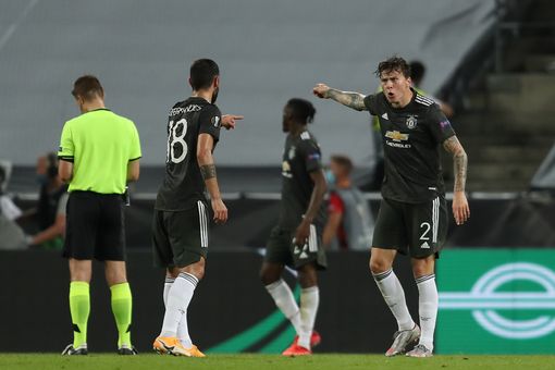 曼联|索帅错信曼联一人致失利，两丢球与他有关！被指责后爆粗怒骂B费