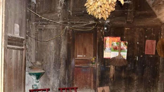 中国最“有钱”的贫困户, 房子都是金丝楠木建造的