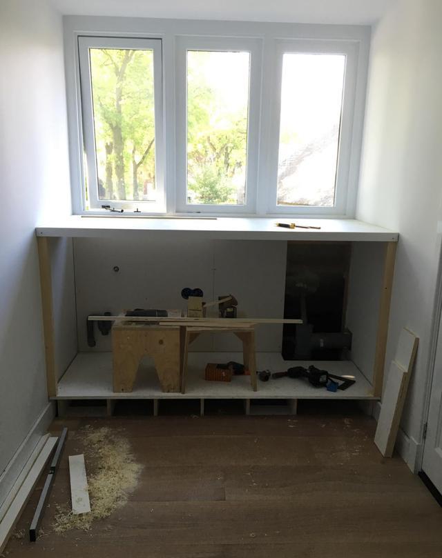 「」灵机一动打个洗衣柜,上面多个60公分窗台,下面还能塞2台洗衣机