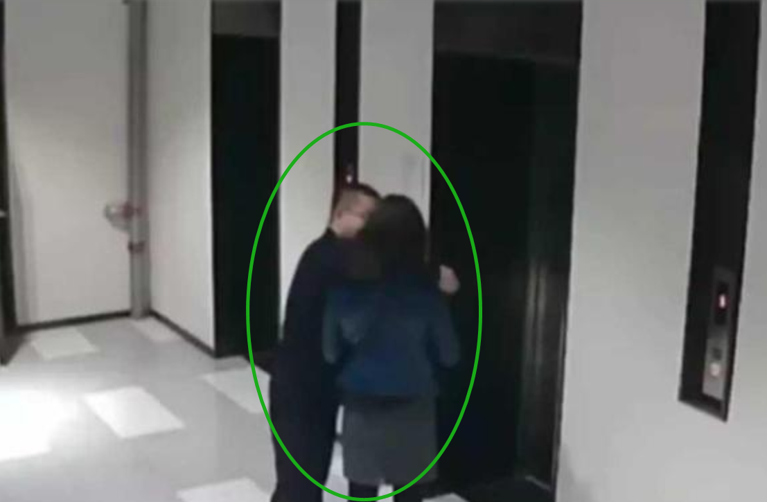 教师|女教师补课补到宾馆？一份儿钱出两份力，女家长怒而投诉