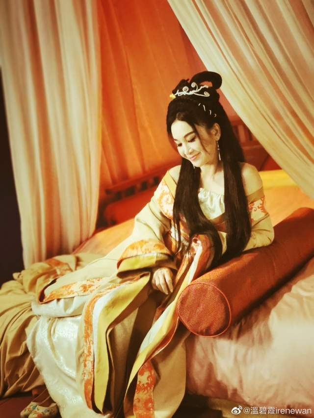 妲己|54岁温碧霞再扮妲己！风姿不逊当年 网友：真的不是剧照？