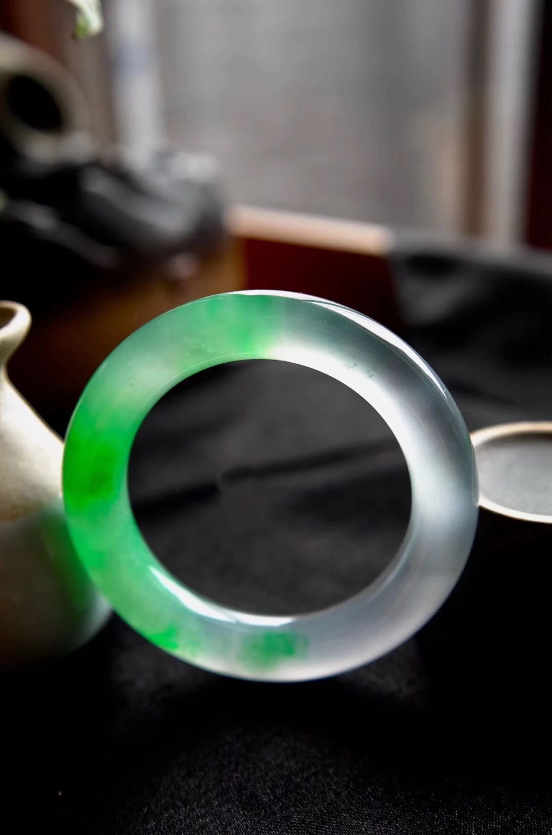 |那些看了心都能融化的精品翡翠原来是这样来的！