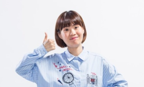 开开森森 39岁韩国主持人脑出血辞世，出殡当日母亲离奇身亡，好友透露死因