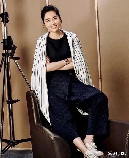 「张艺谋」因痛恨巩俐而远离张艺谋的她，历经两次婚姻，终于爱情事业双丰收