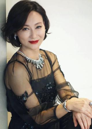 惠英红|一代功夫巨星，暴毙在家中多日才被发现，妹妹是武打巨星双料影后
